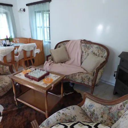 Chalupa Marenice Holiday home Marenice